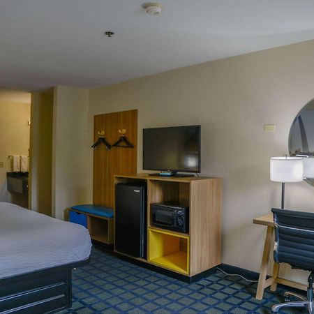 Days Inn By Wyndham מאונט ורנון מראה חיצוני תמונה